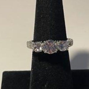 Anniversary CZ Fashion Ring SZ 8 NEW